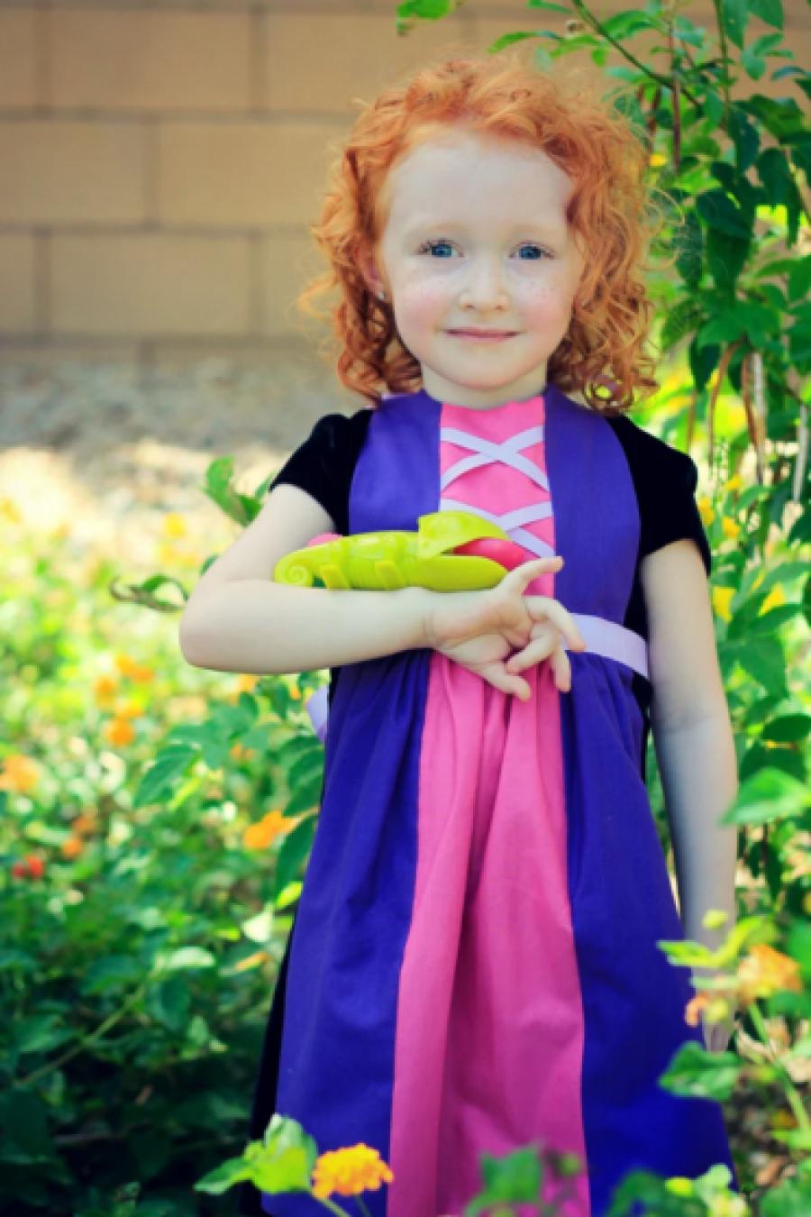 RAPUNZEL TANGLED Princess Child Halloween Costume Apron Pdf sewing PATTERN. Girls sizes 12month-8 Birthday Party Dress up Play Prop outfit