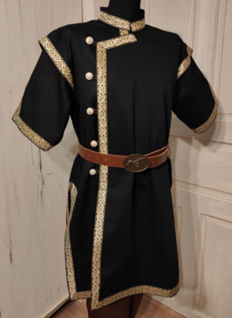 Buttoned Kaftan with trim in several colors - reenactment, larp, fantasy, archer garbs